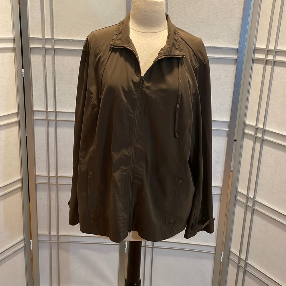 * ZENERGY from Chico's Brown Lightweight Wind Jacket with hood in collar, …